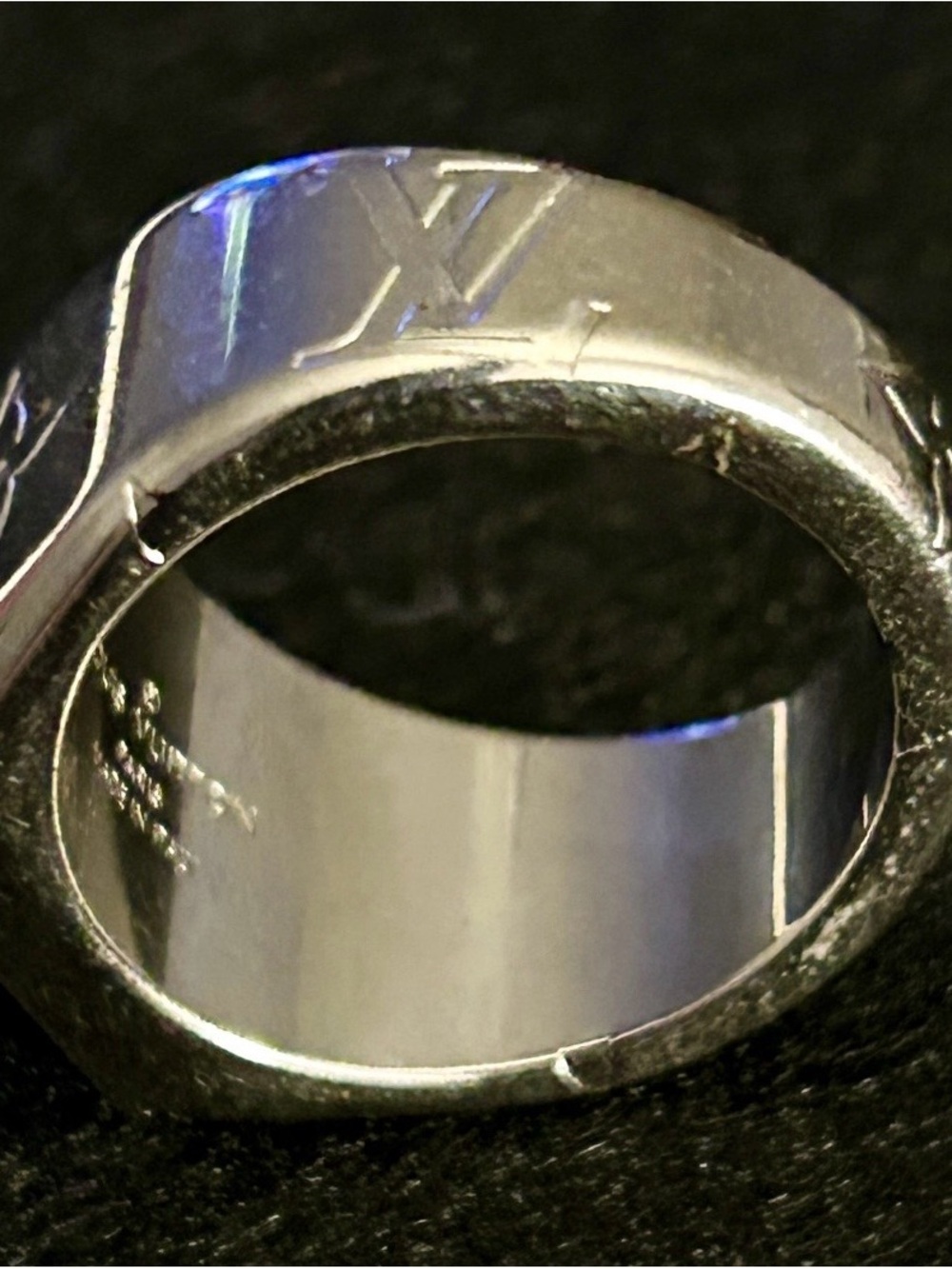 Louis Vuitton Polished Silver Monogram Signet Ring - Picture 8 of 11